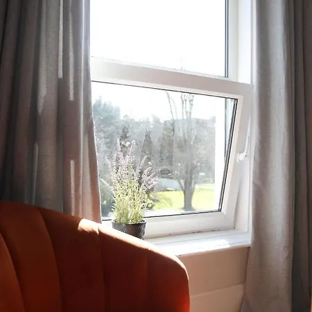 Crawford House- Scholarlee Living Konukevi Cork