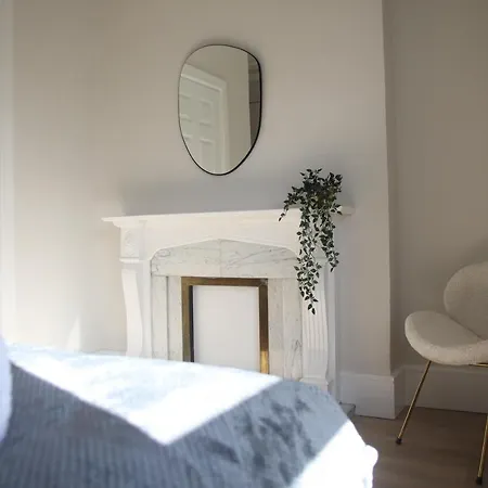 Konukevi Crawford House- Scholarlee Living 3*