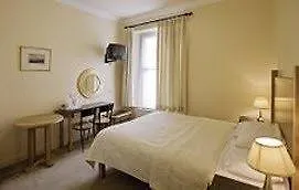 Penzion Crawford House - Scholarlee Living