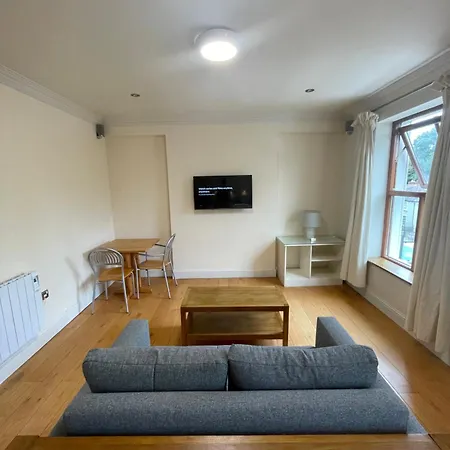 Crawford House - Scholarlee Living Gasthuis Cork