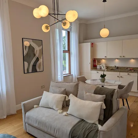 Crawford House - Scholarlee Living Gasthuis 3*
