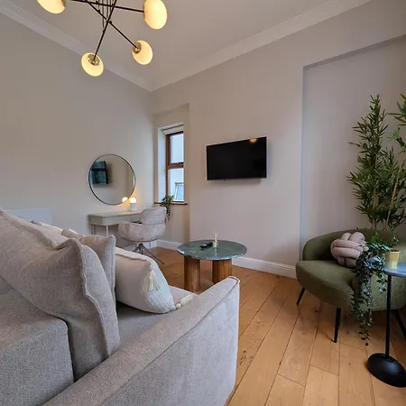 Crawford House - Scholarlee Living Gasthuis Cork