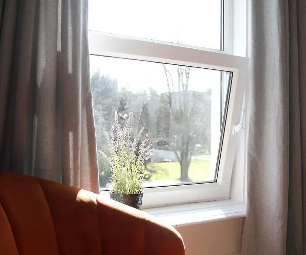 Crawford House - Scholarlee Living Gæstehus Cork