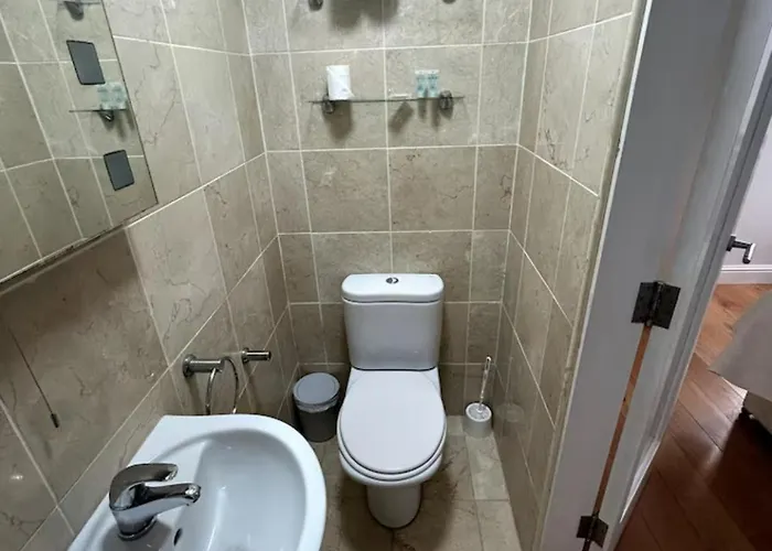 Crawford House - Scholarlee Living Гостевой дом Корк